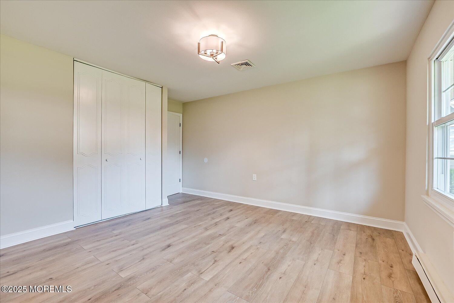 935A Thornhill Court