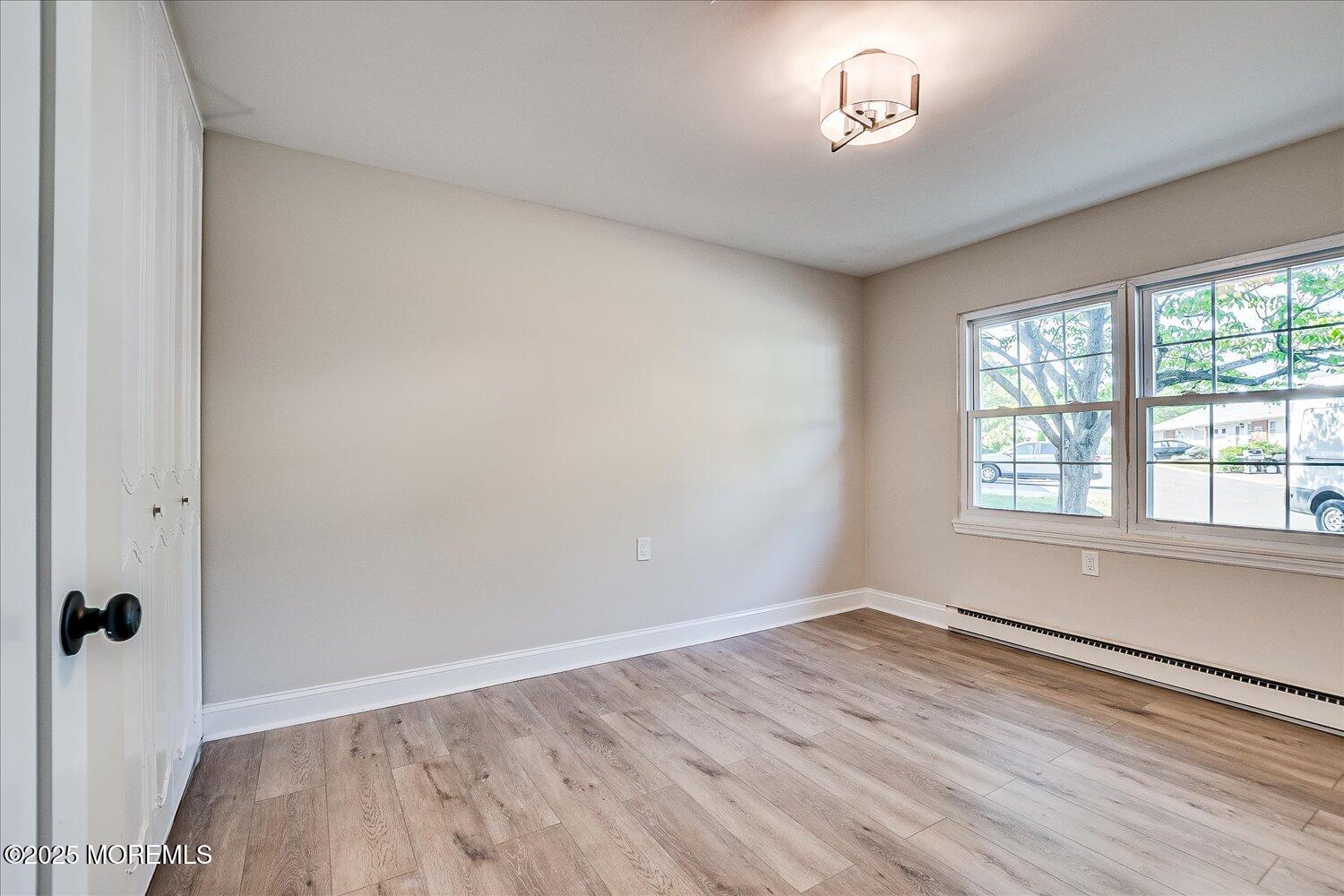 935A Thornhill Court