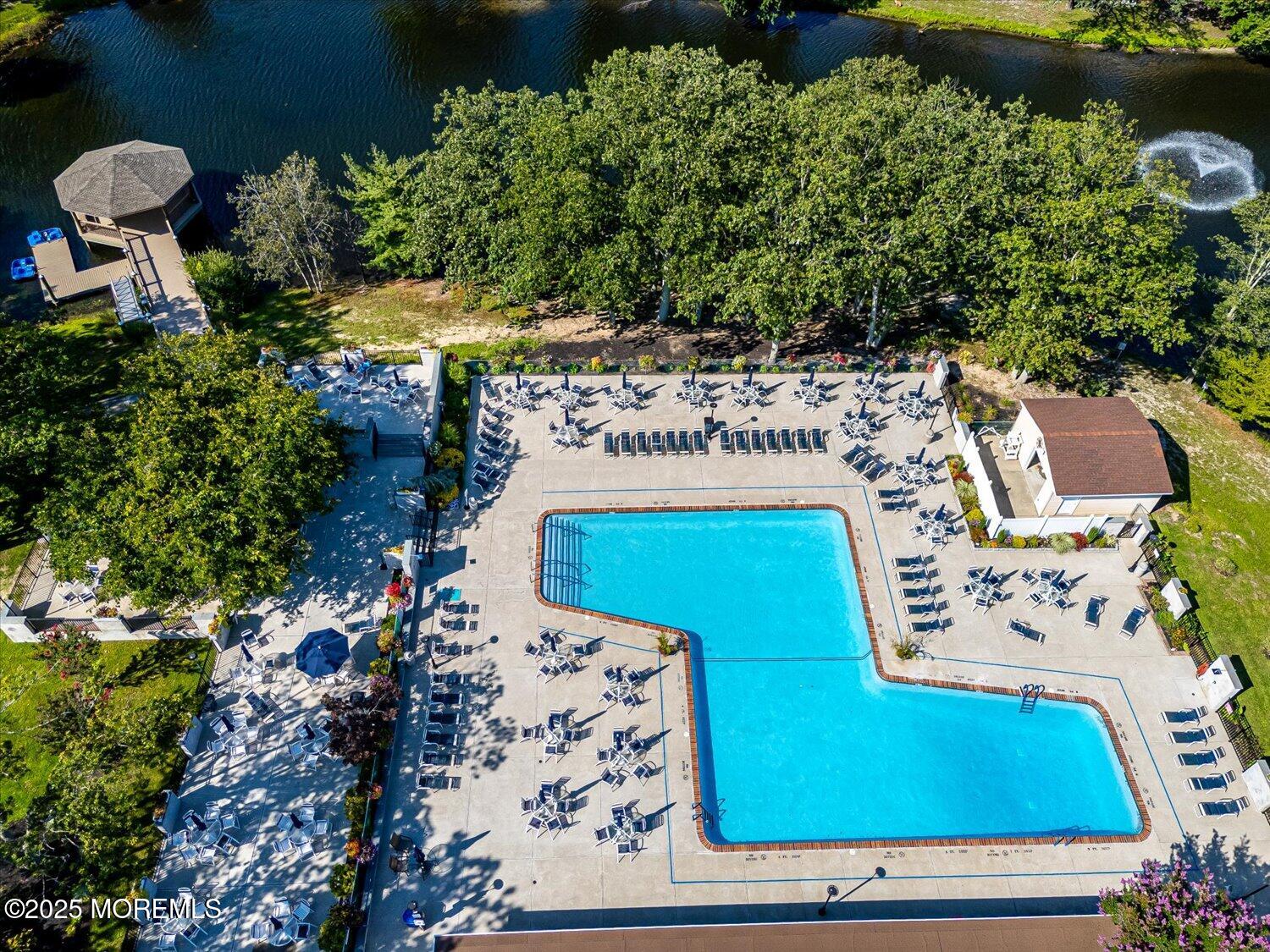 935A Thornhill Court