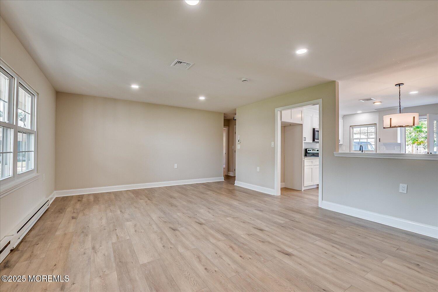 935A Thornhill Court