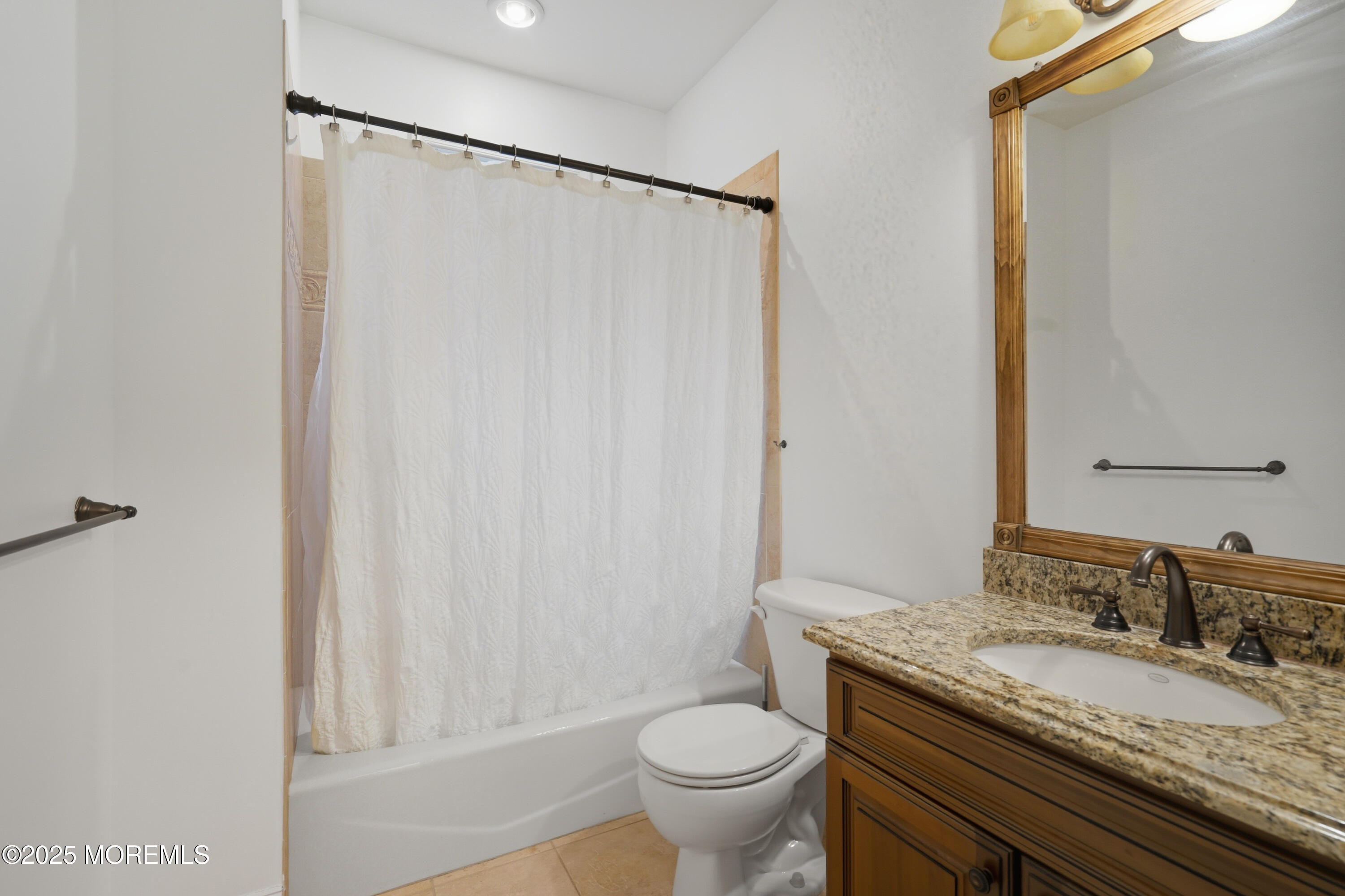 12 Risa Benjamin Way