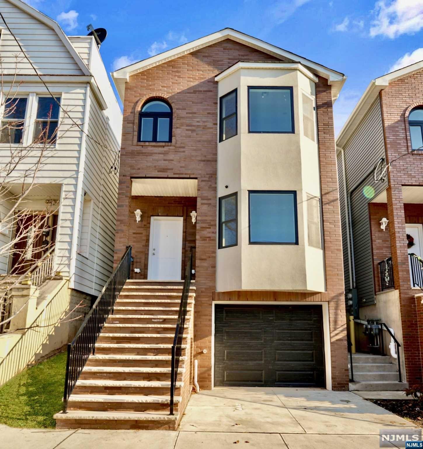 16 Stevens Avenue