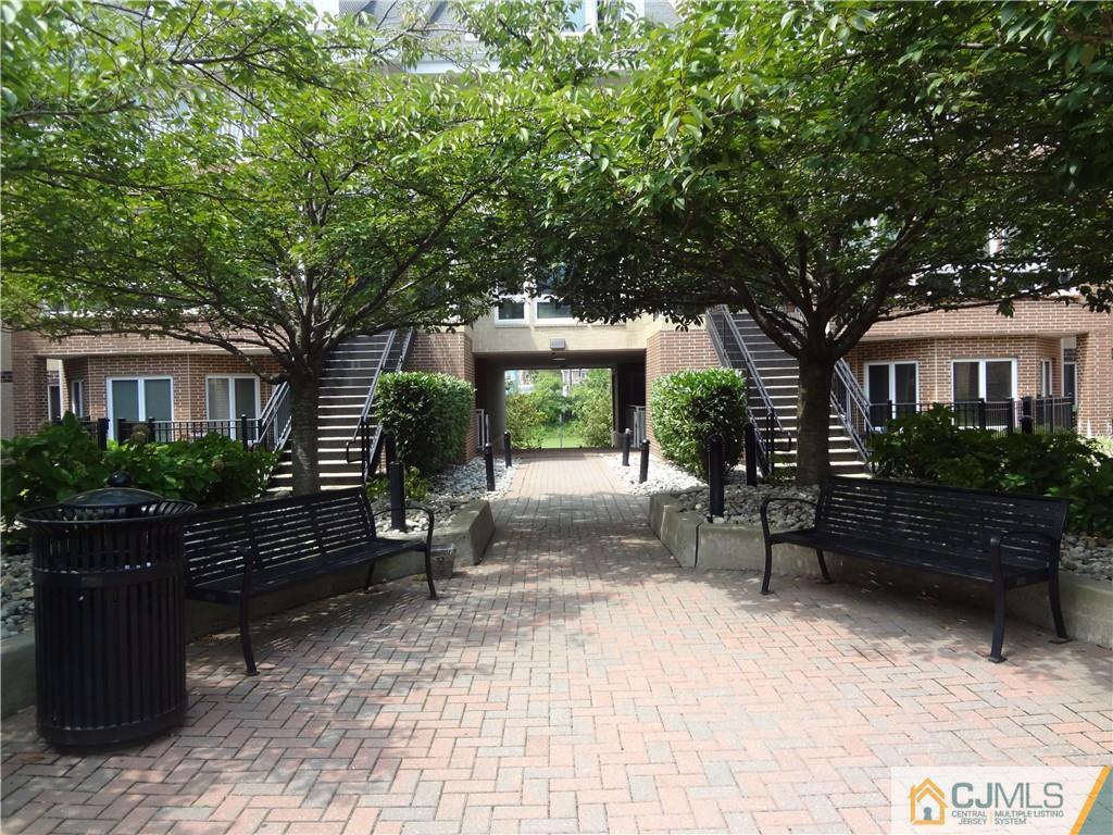 368 Rector Street # 304