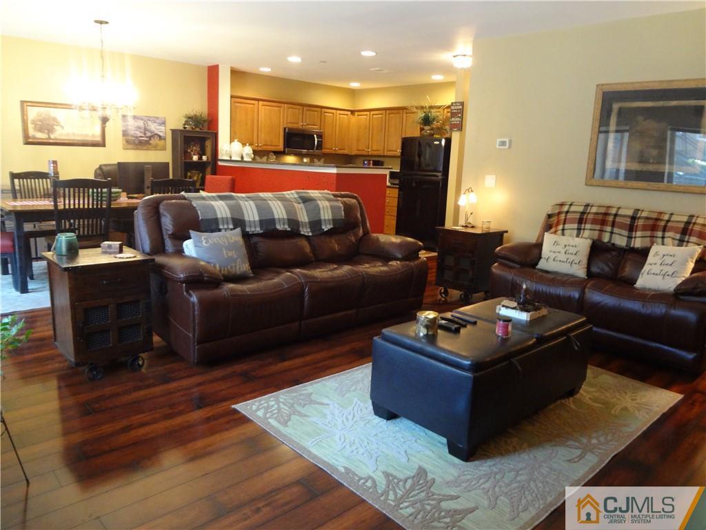 368 Rector Street # 304