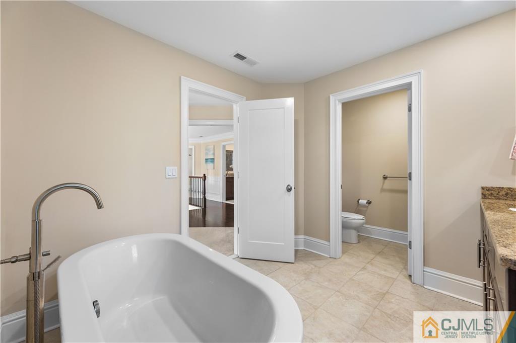 10 Windsor Road # 10