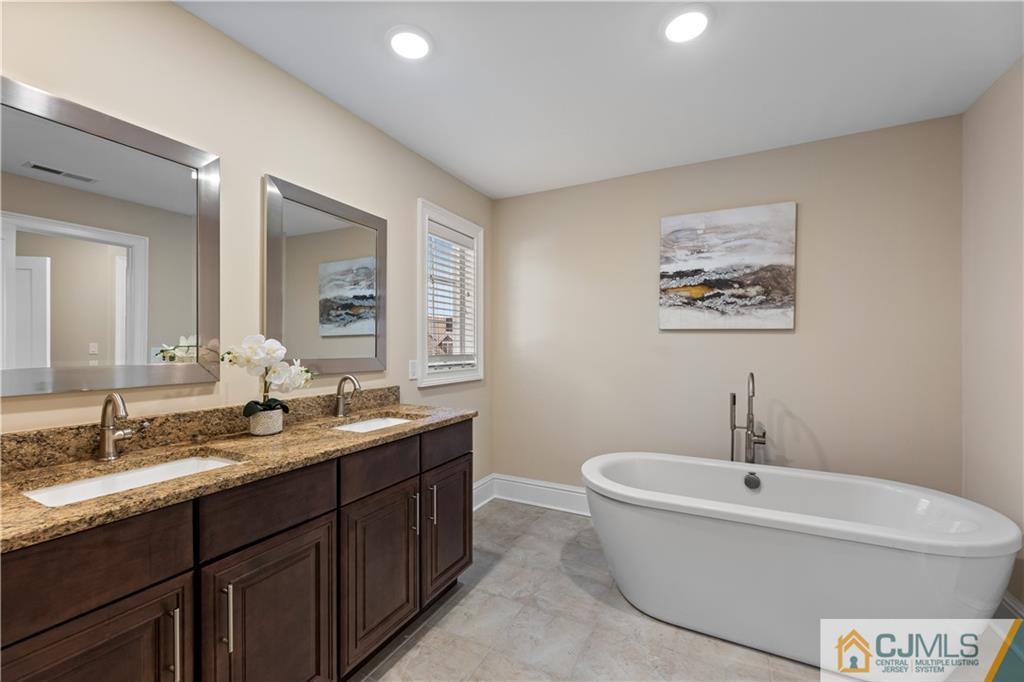 10 Windsor Road # 10