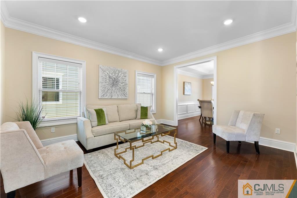 10 Windsor Road # 10