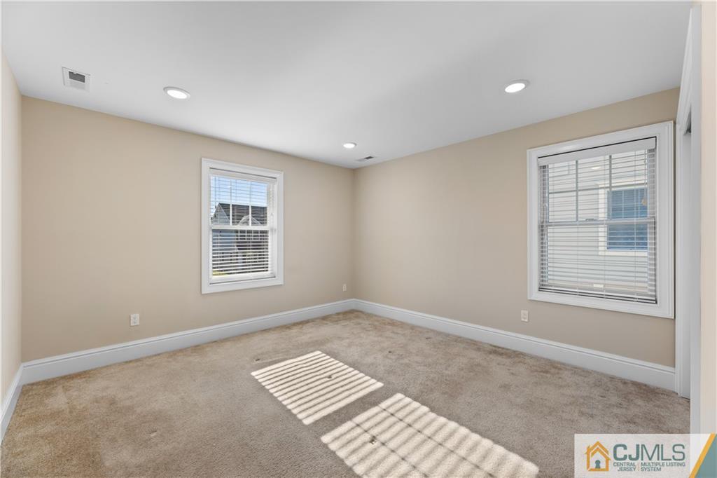 10 Windsor Road # 10