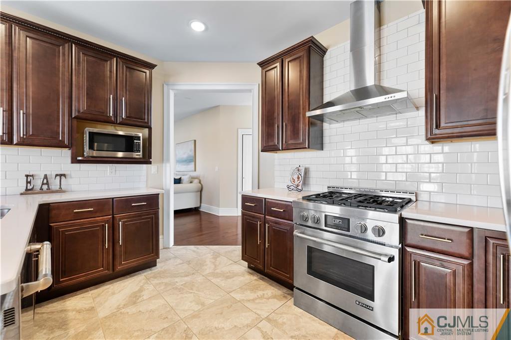 10 Windsor Road # 10