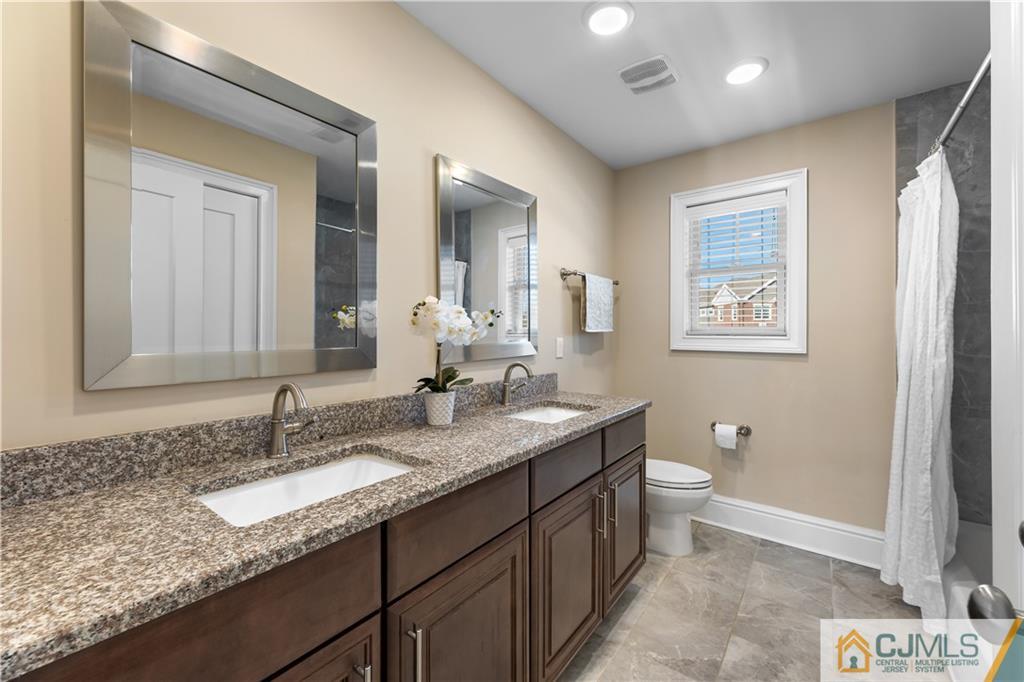 10 Windsor Road # 10