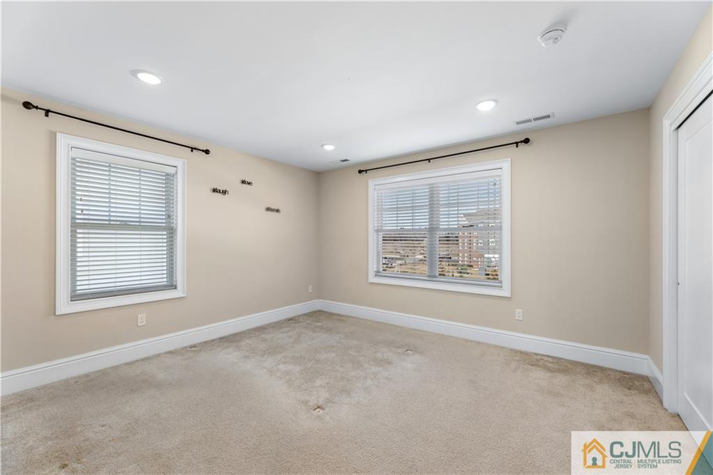 10 Windsor Road # 10