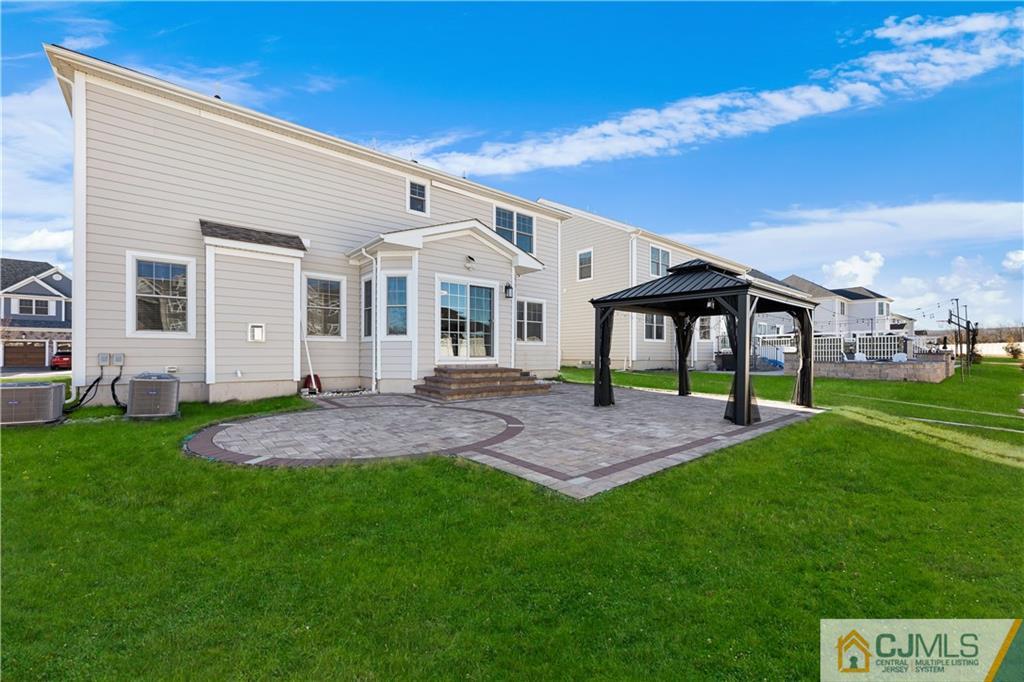 10 Windsor Road # 10