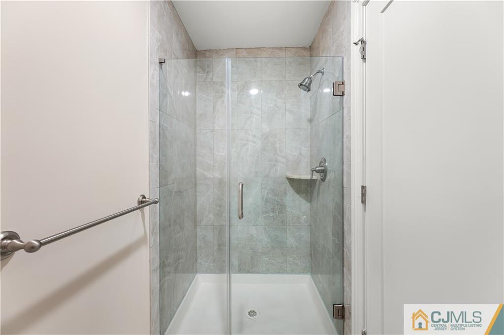 10 Windsor Road # 10