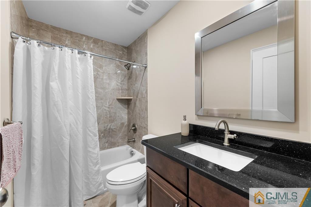 10 Windsor Road # 10