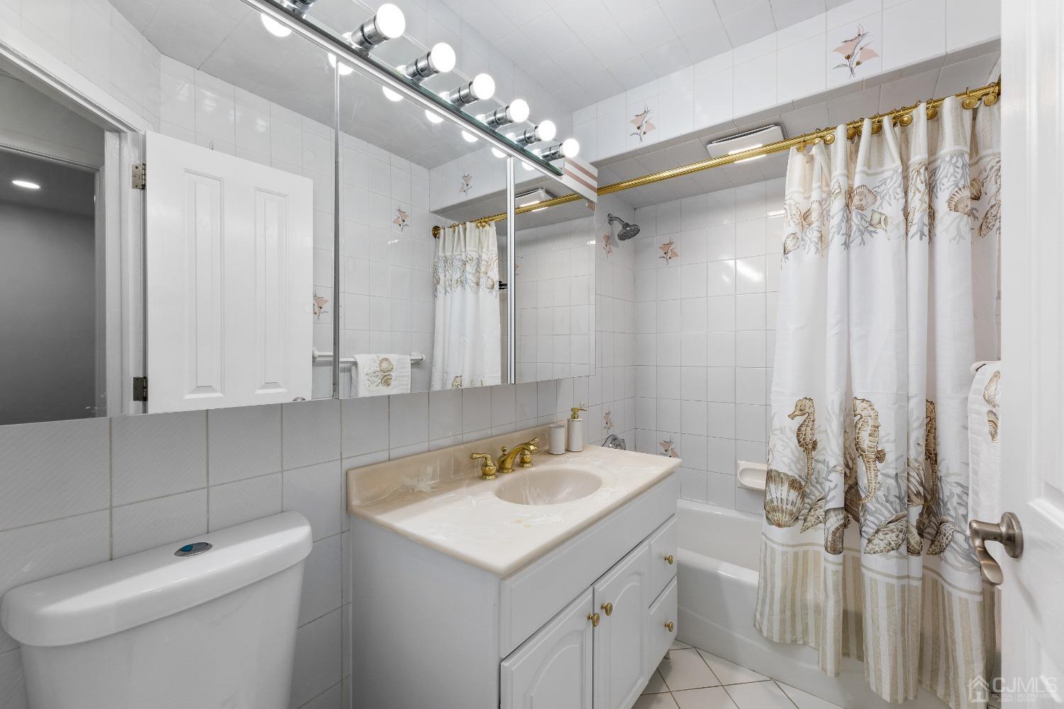 14 S Harrison Avenue S