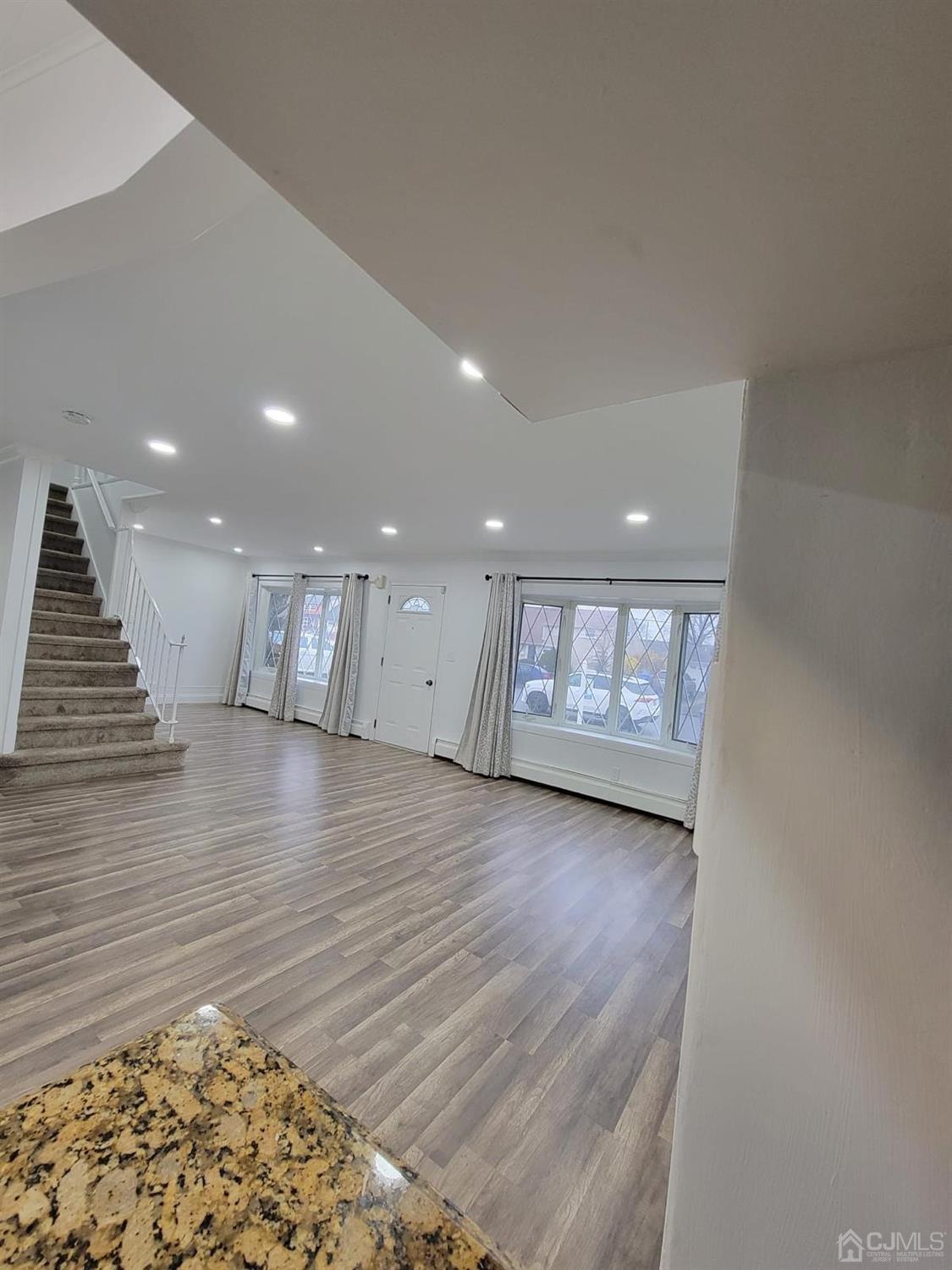 14 S Harrison Avenue S