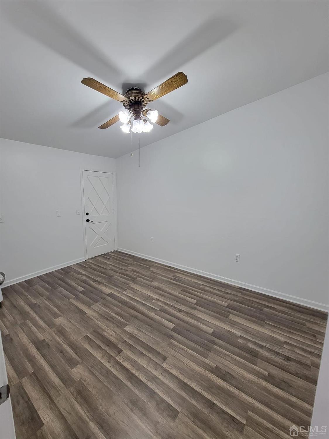 14 S Harrison Avenue S