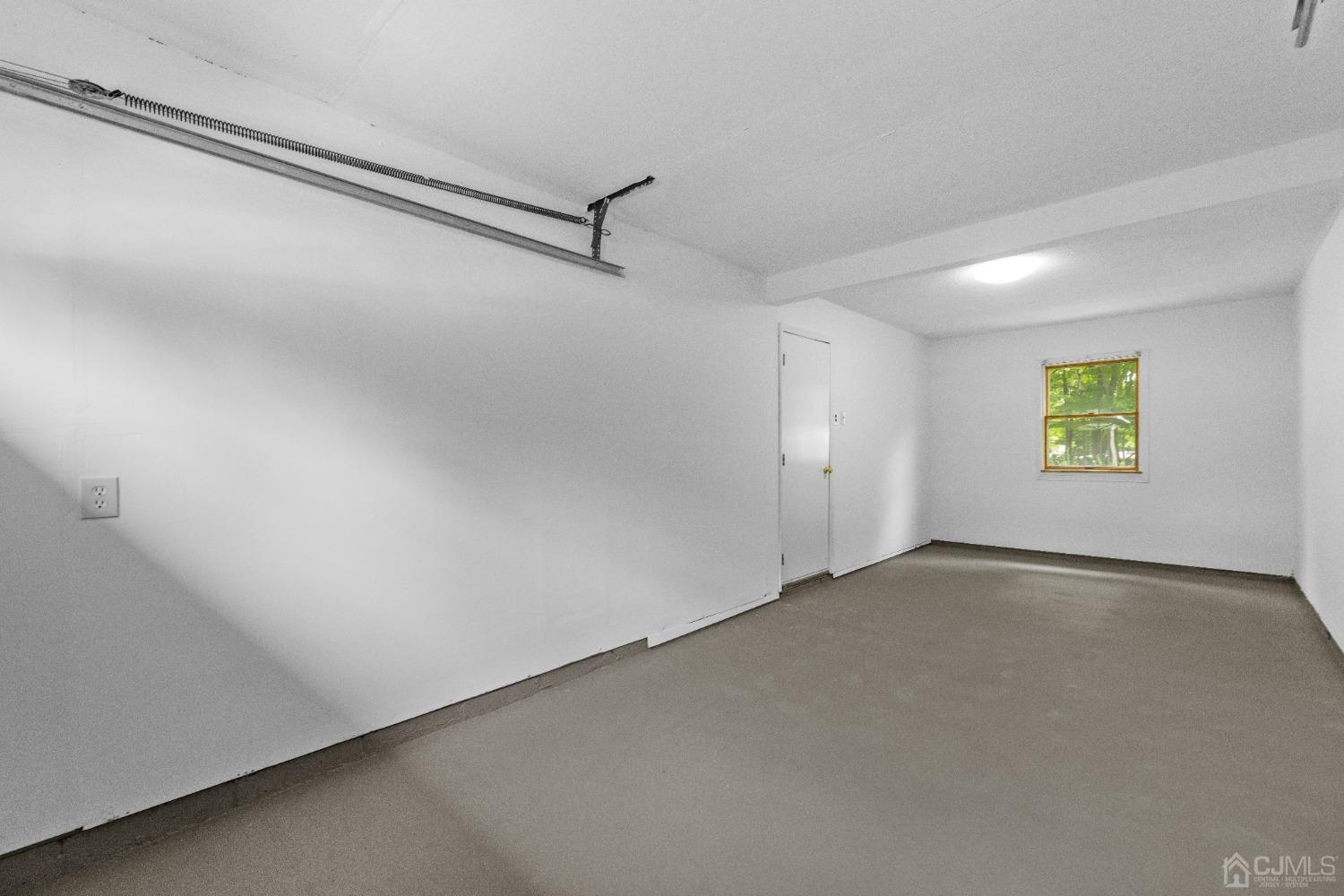 10 Brook Hollow Road