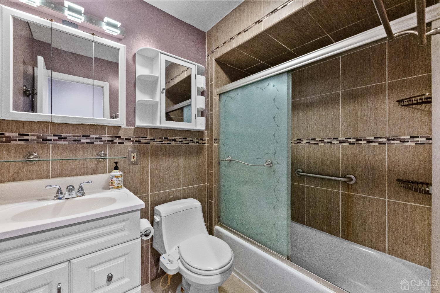 10 Brook Hollow Road