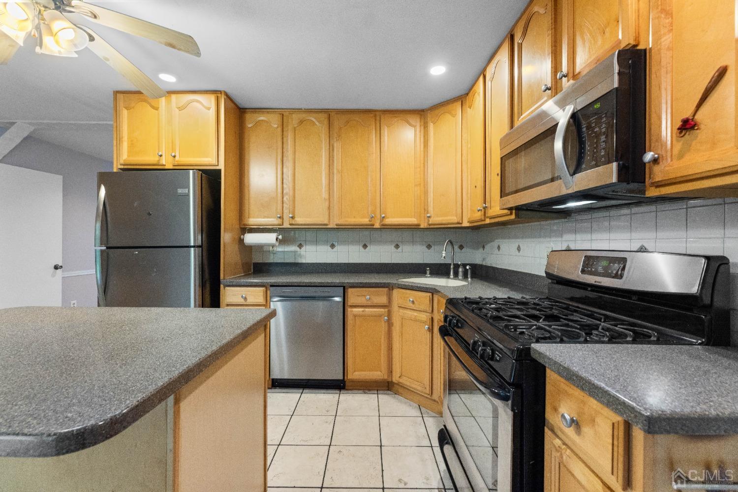 10 Brook Hollow Road