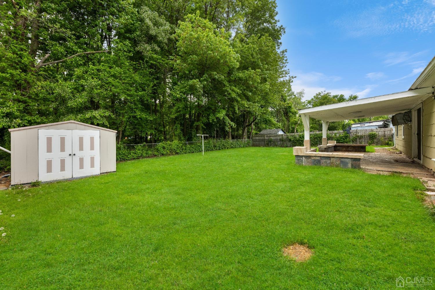 10 Brook Hollow Road