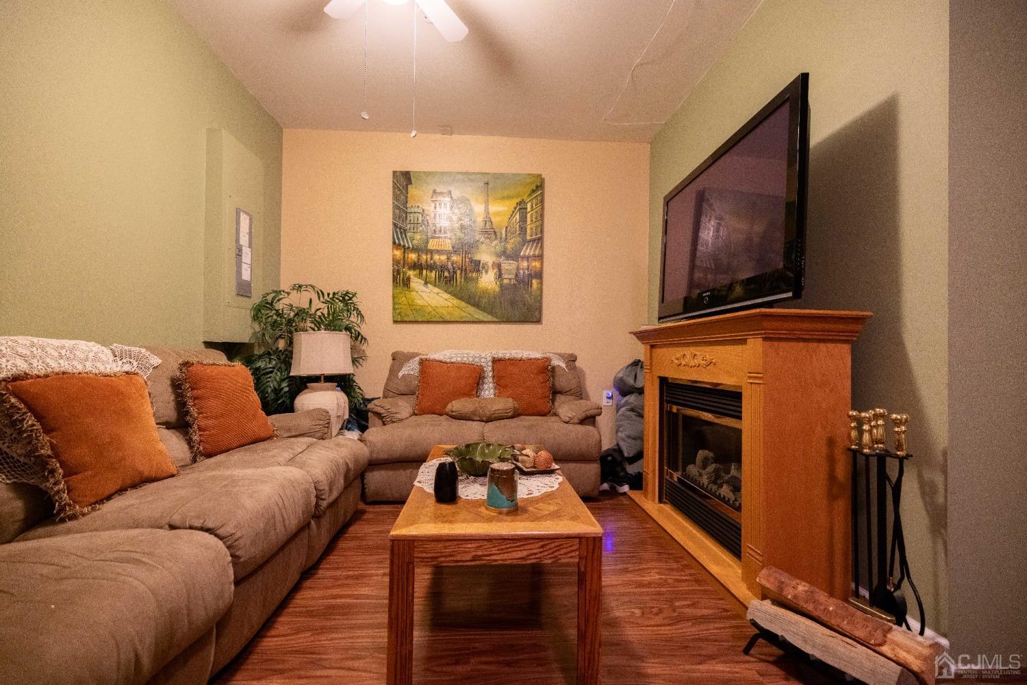 404 Great Beds Court