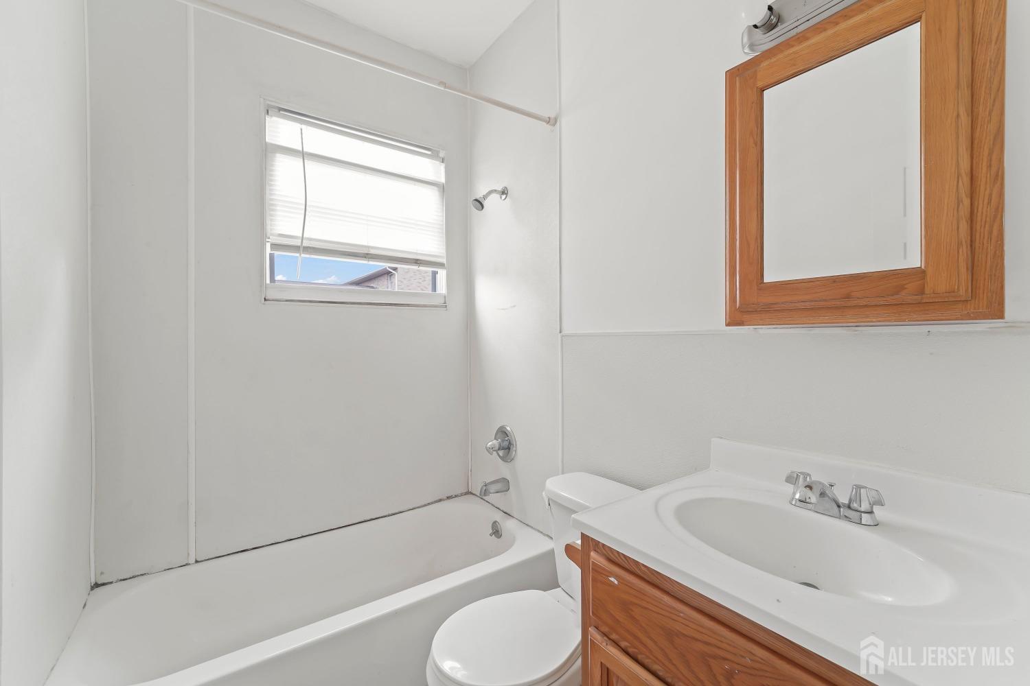 27 Jackson Street Unit: E