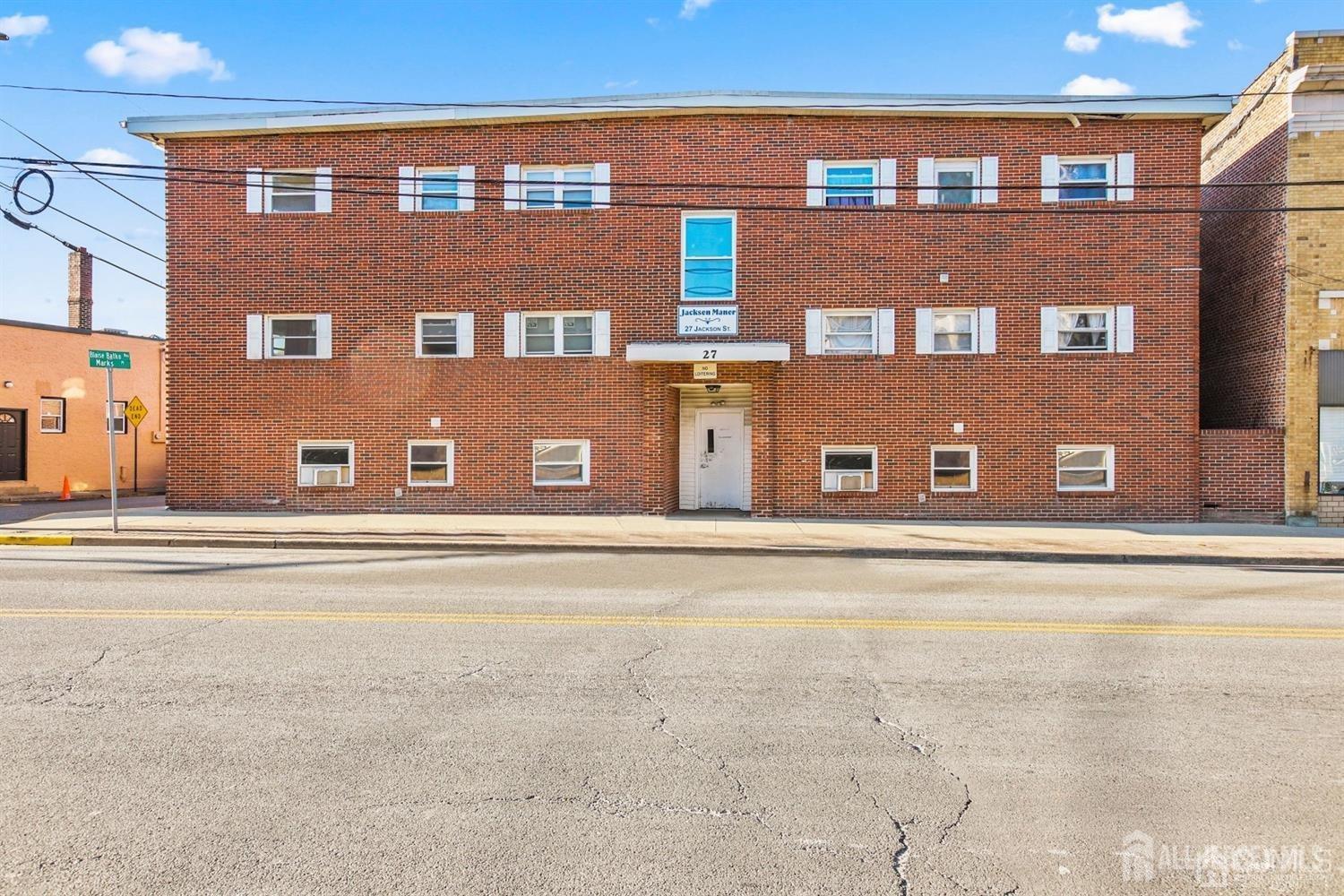 27 Jackson Street Unit: E