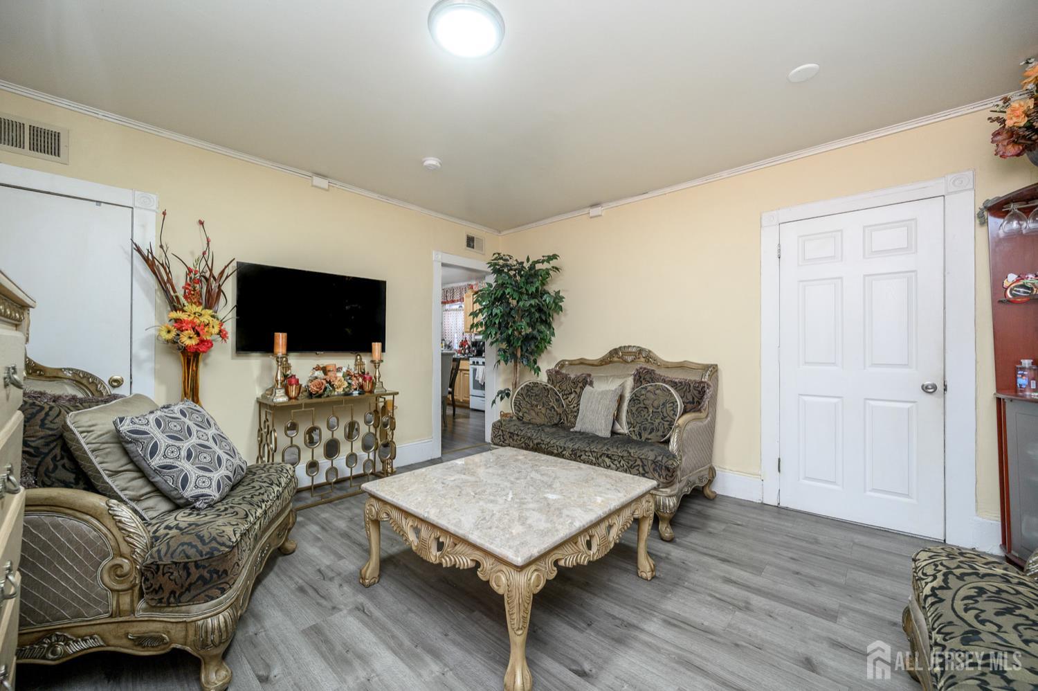 109 Washington Street