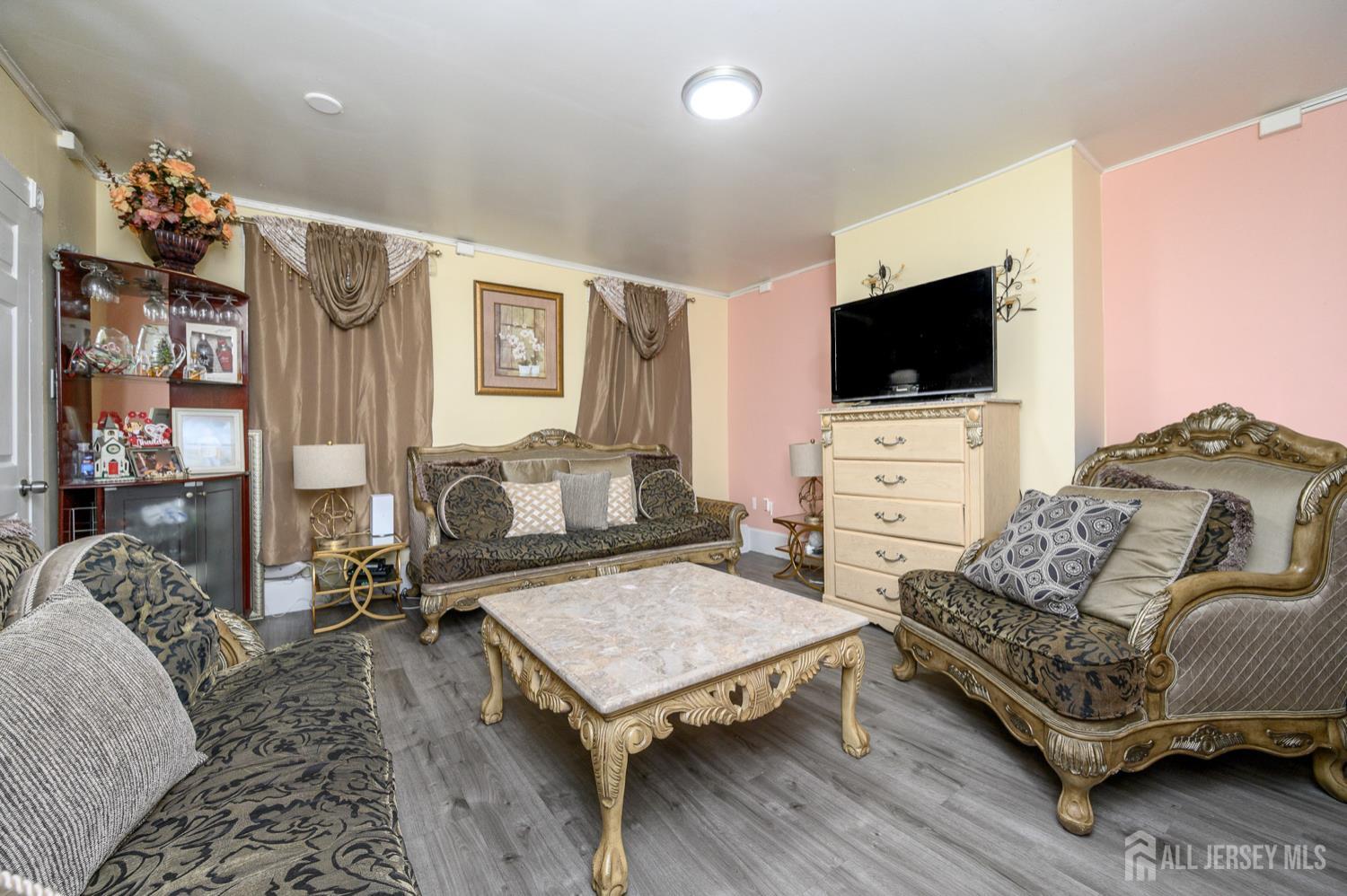 109 Washington Street