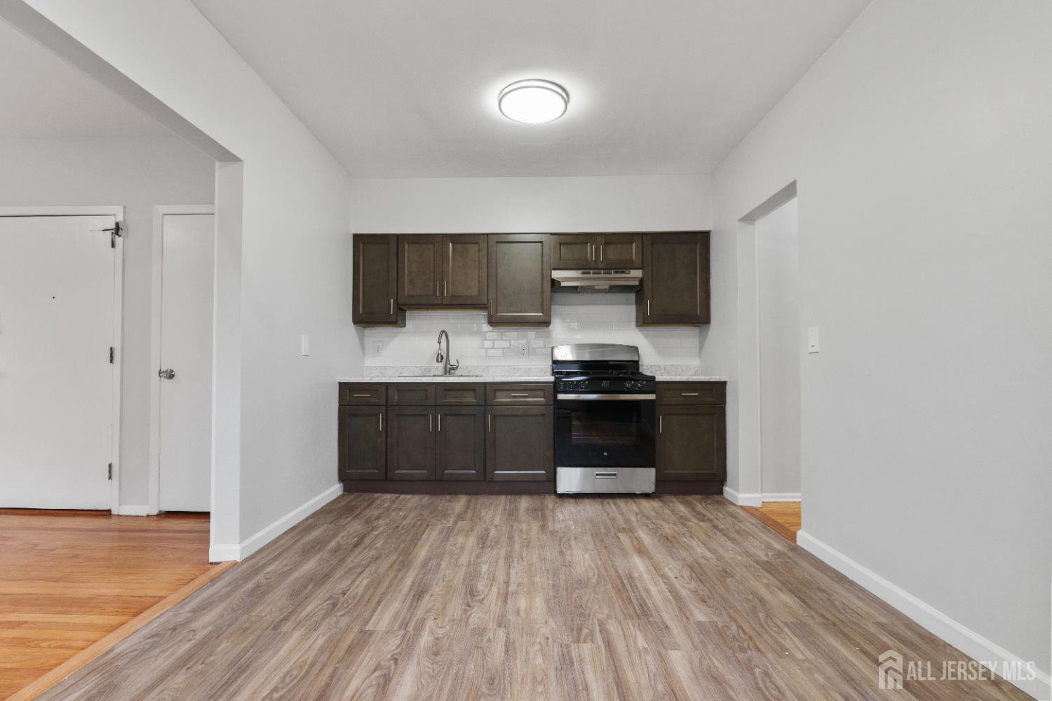 2063 Elizabeth Avenue