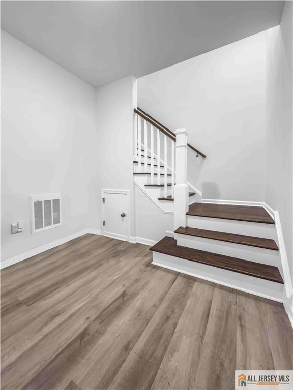 204 Honeysuckle Lane