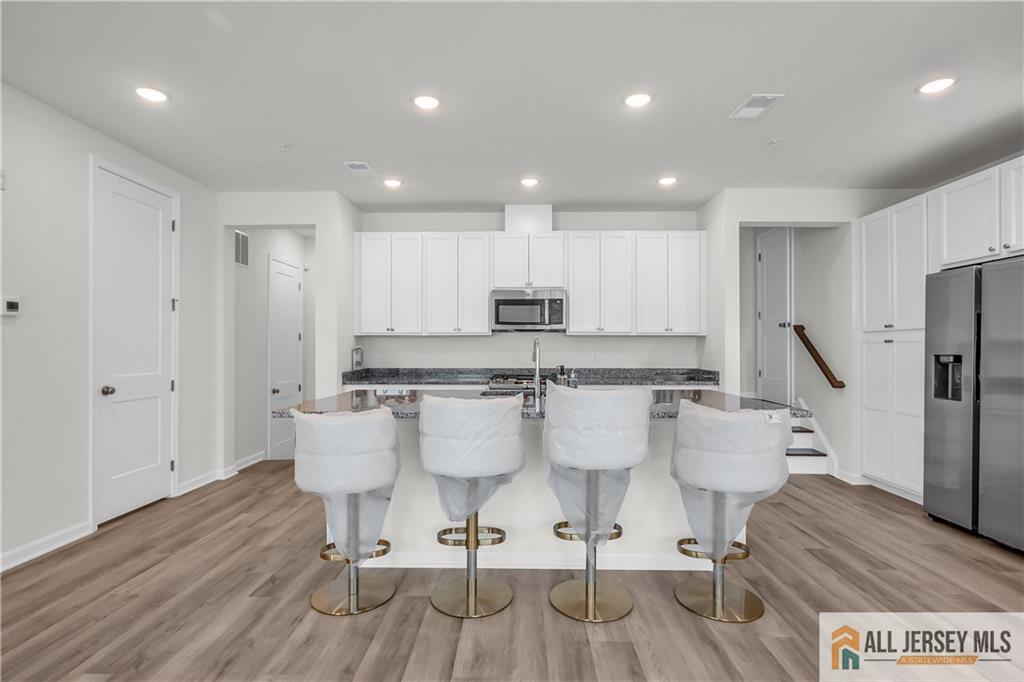 204 Honeysuckle Lane