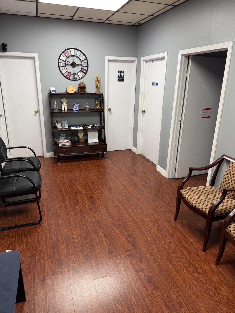 4715 BERGENLINE AVE Unit: 4