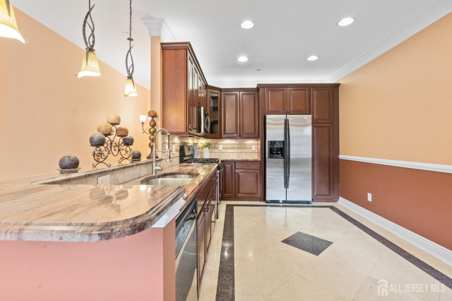 35 Swing Bridge Lane