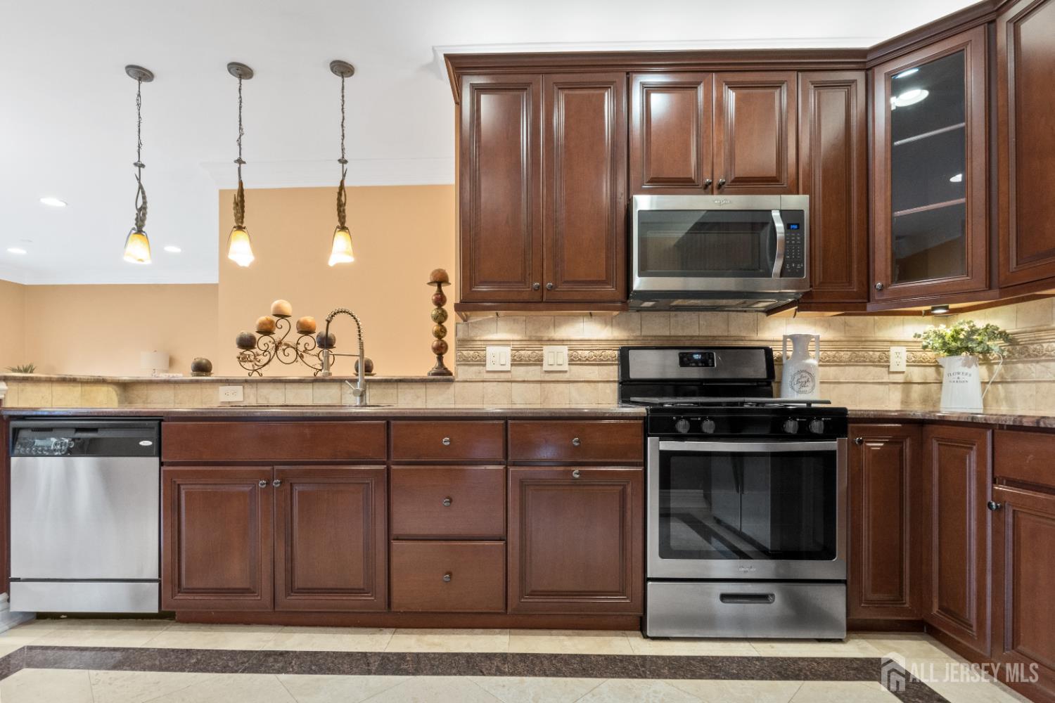 35 Swing Bridge Lane