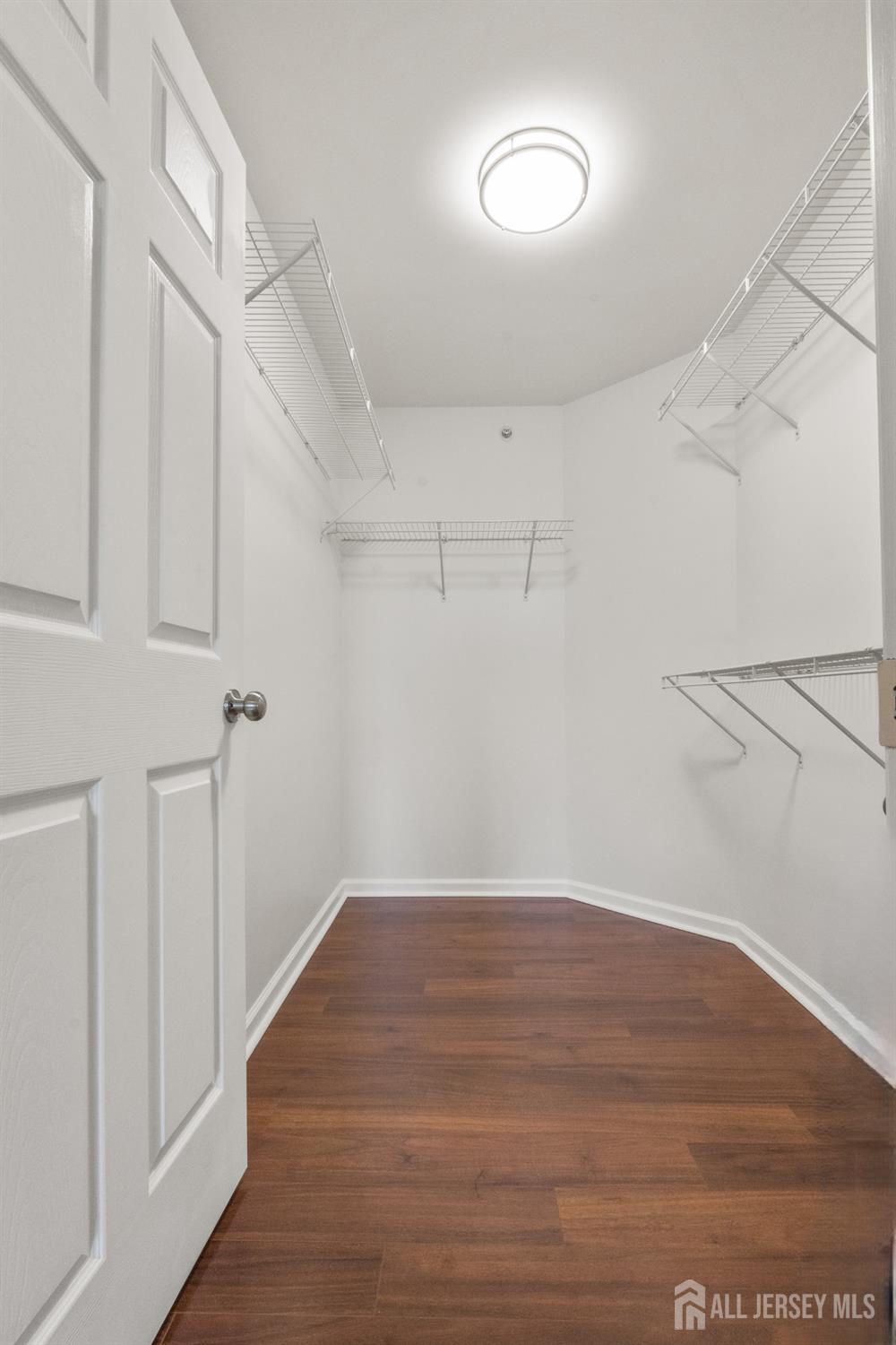 35 Swing Bridge Lane