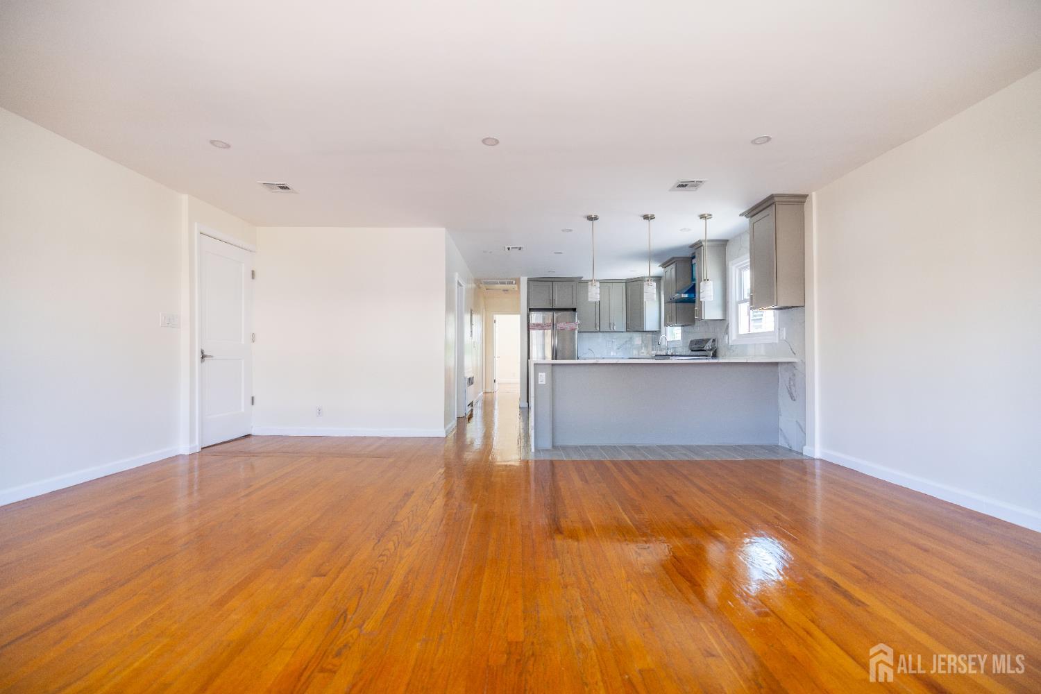 13 Boyd Avenue