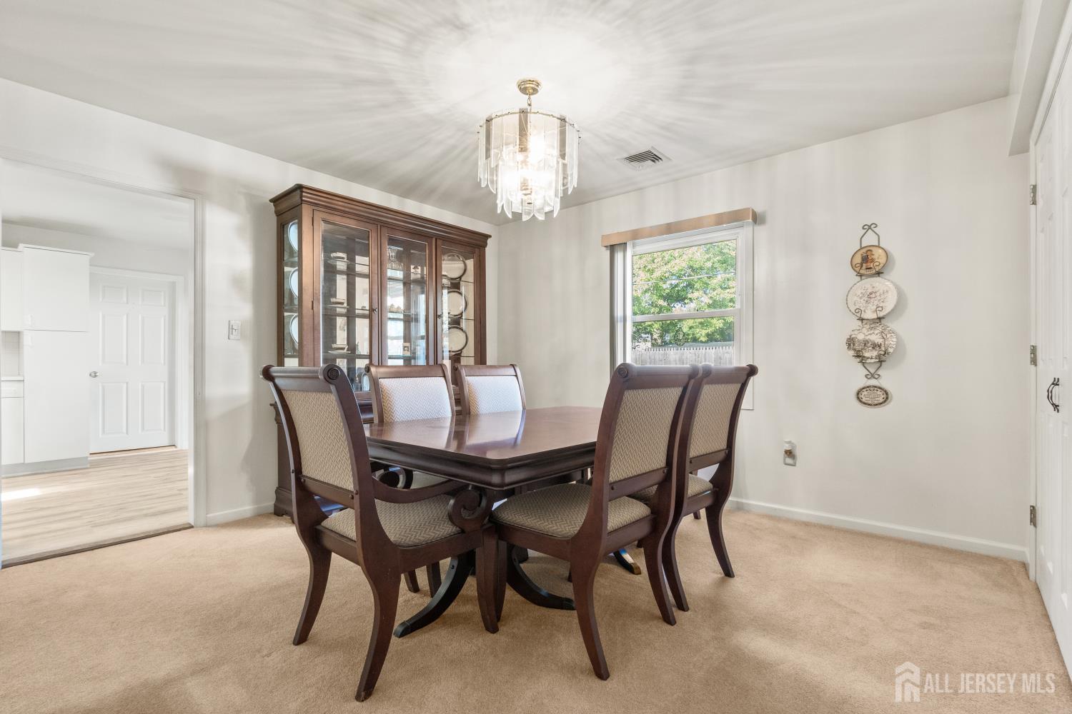 111 Courtland Lane, Matawan