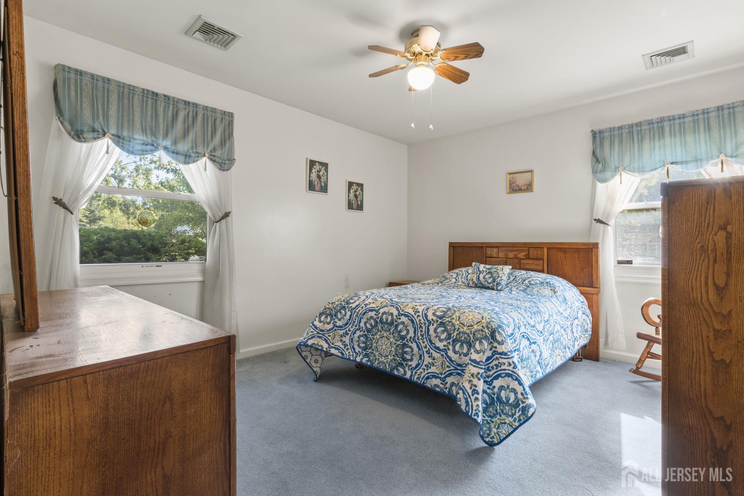 111 Courtland Lane, Matawan