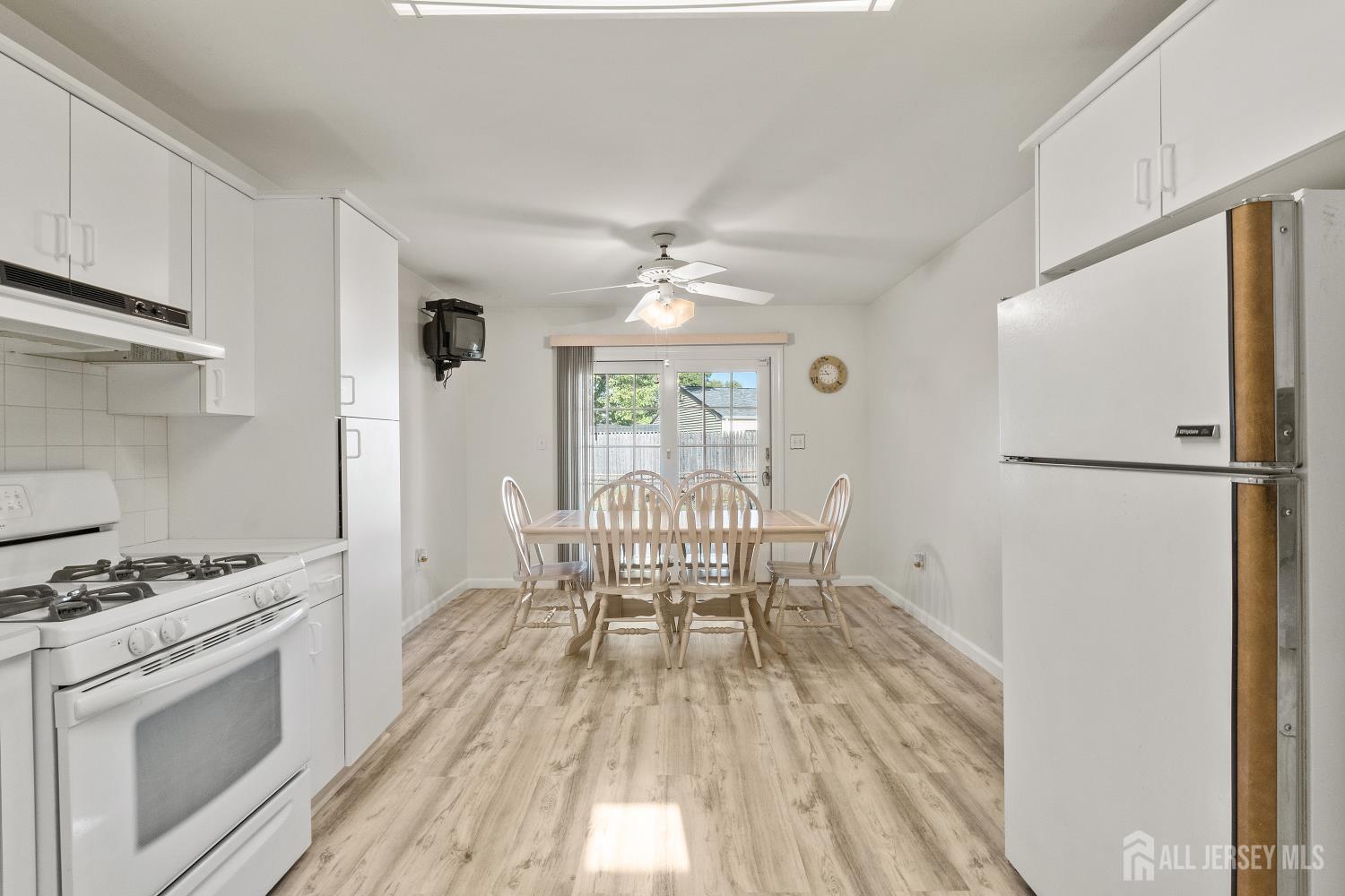 111 Courtland Lane, Matawan