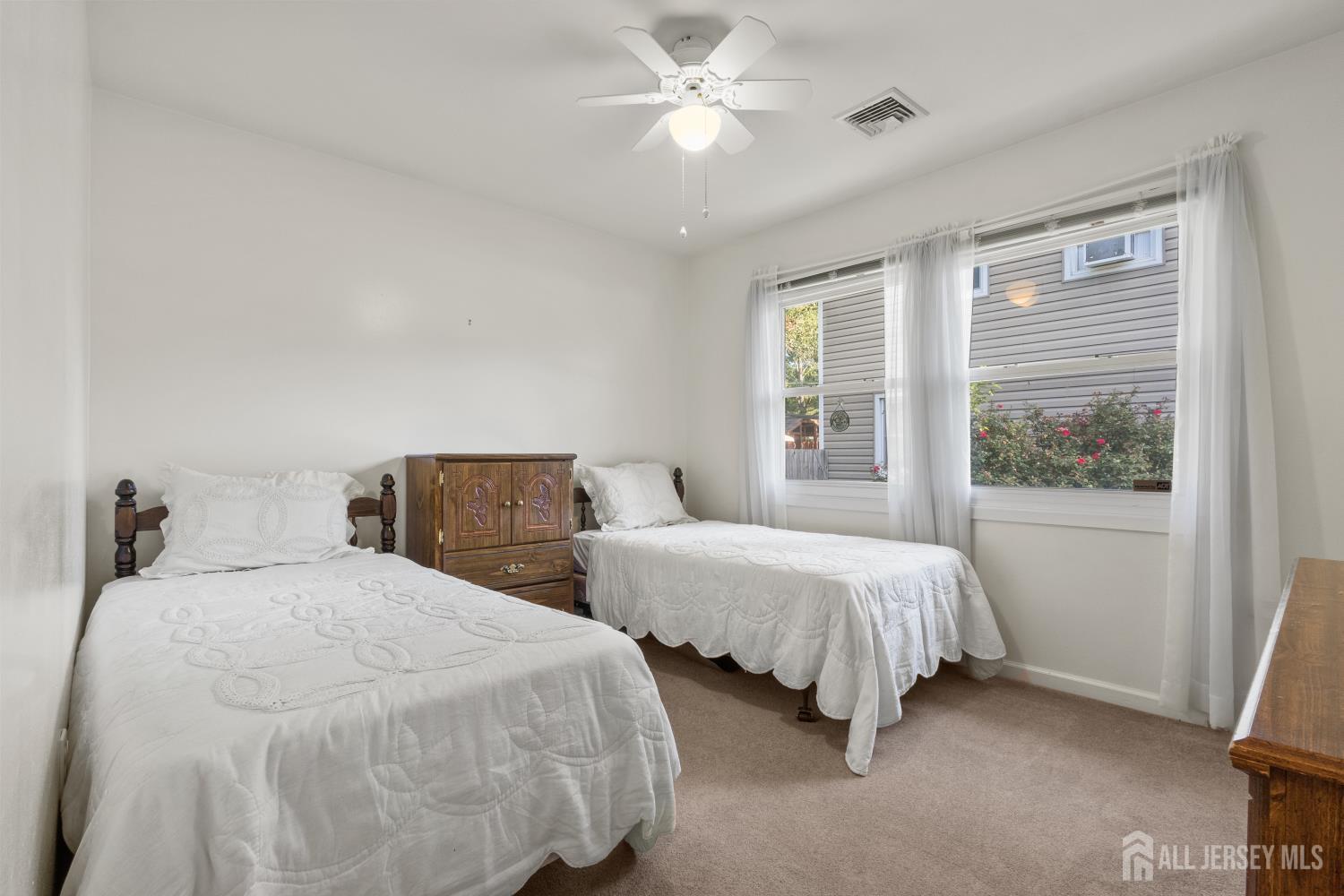 111 Courtland Lane, Matawan