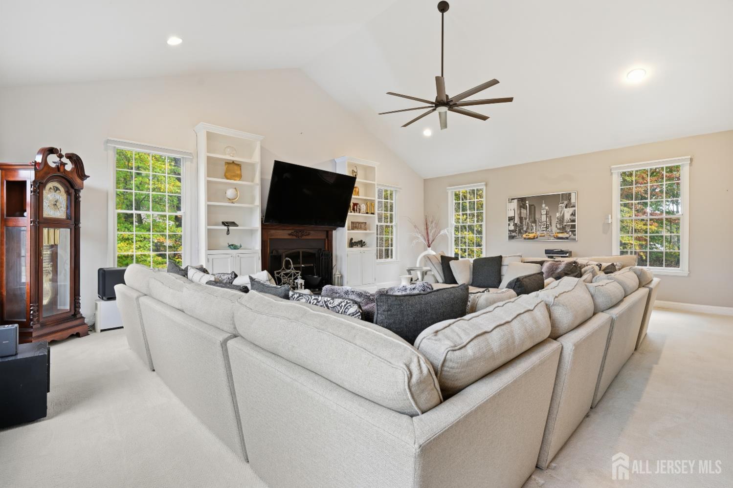 12 Risa Benjamin Way