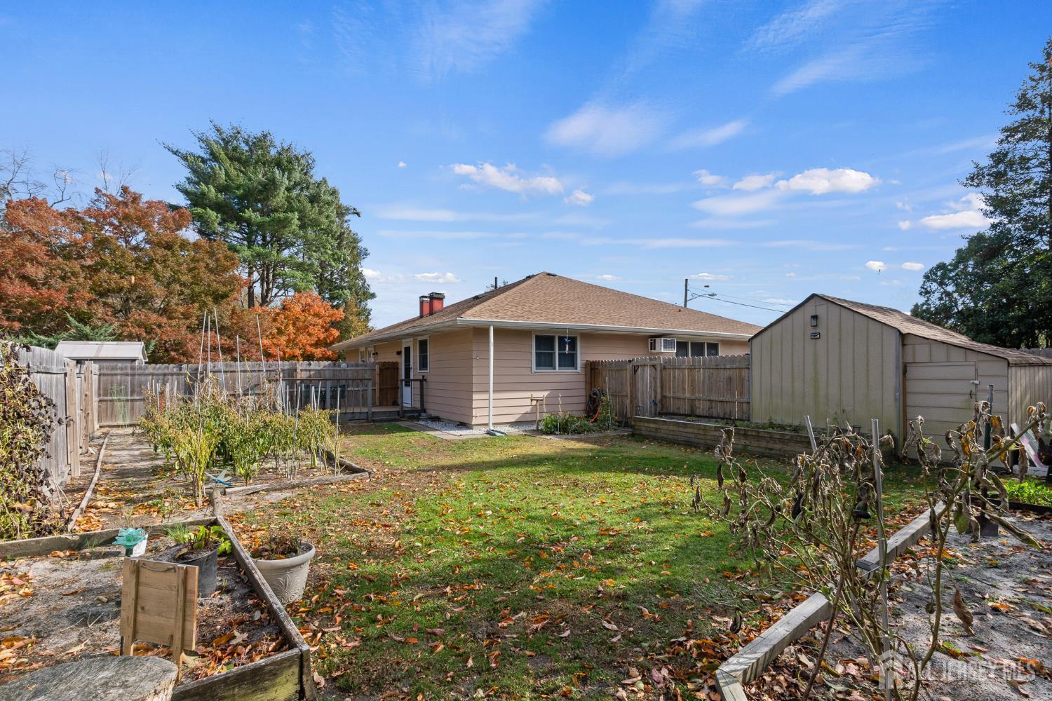 28 Saint Moritz Place