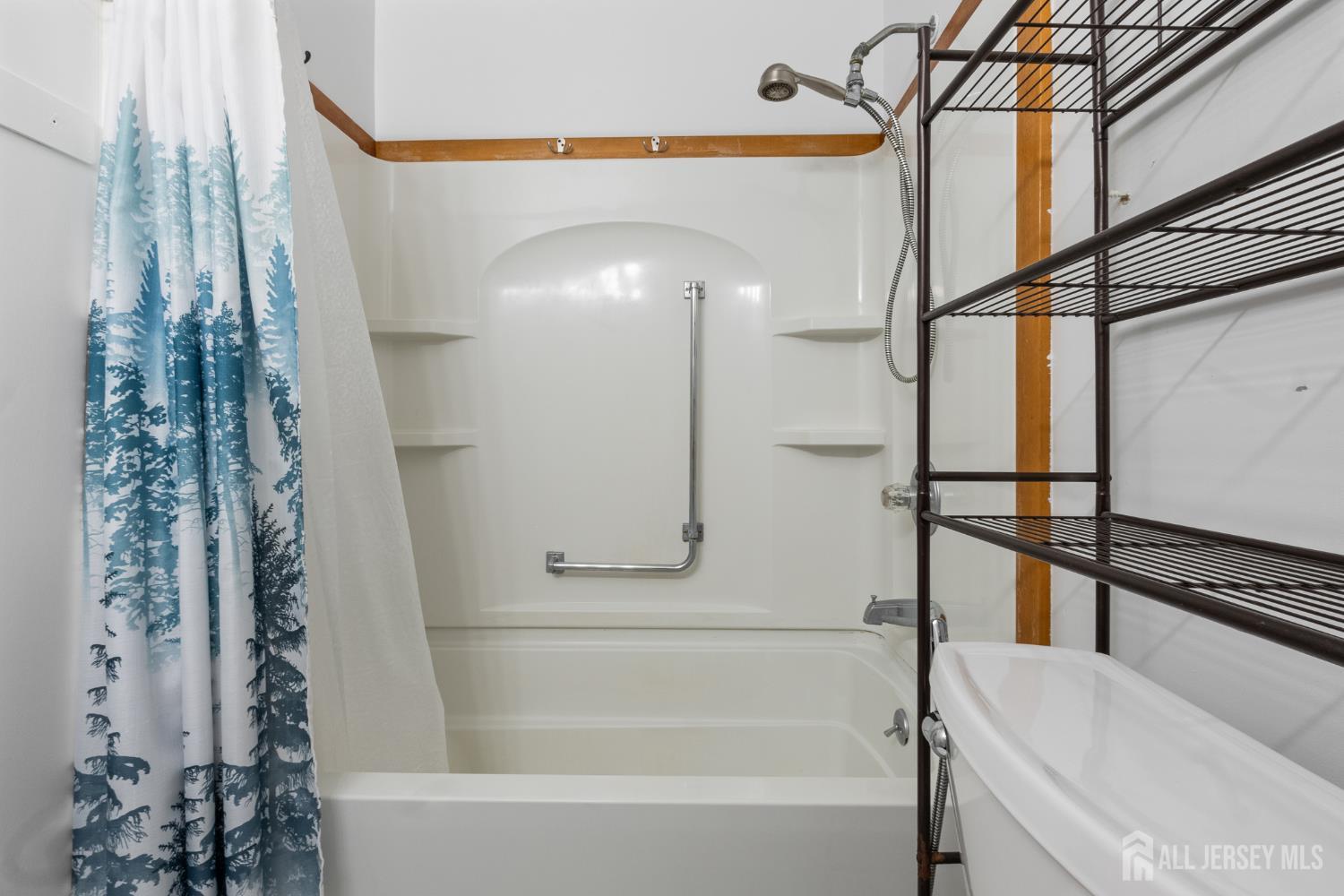 28 Saint Moritz Place