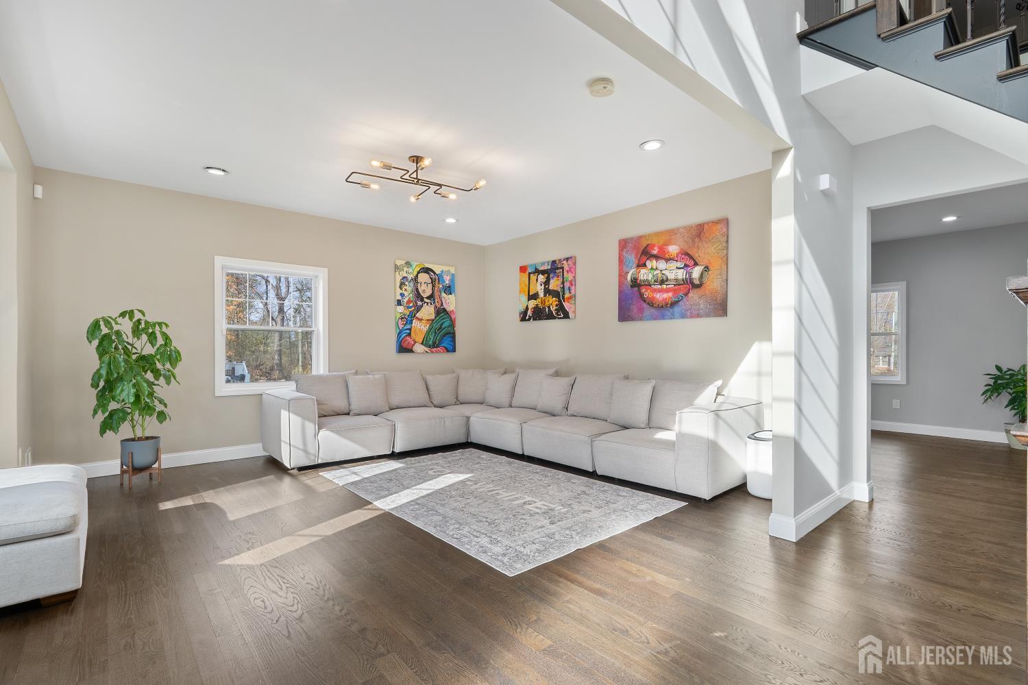 1515 Sherwood Boulevard