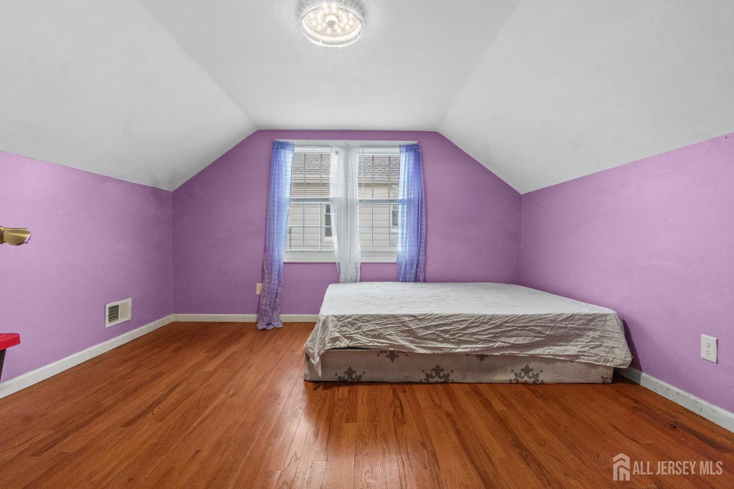 141 E Prospect Street