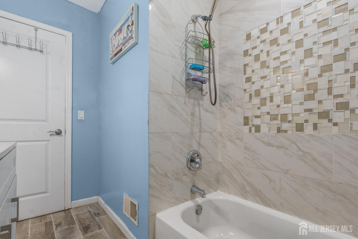 141 E Prospect Street