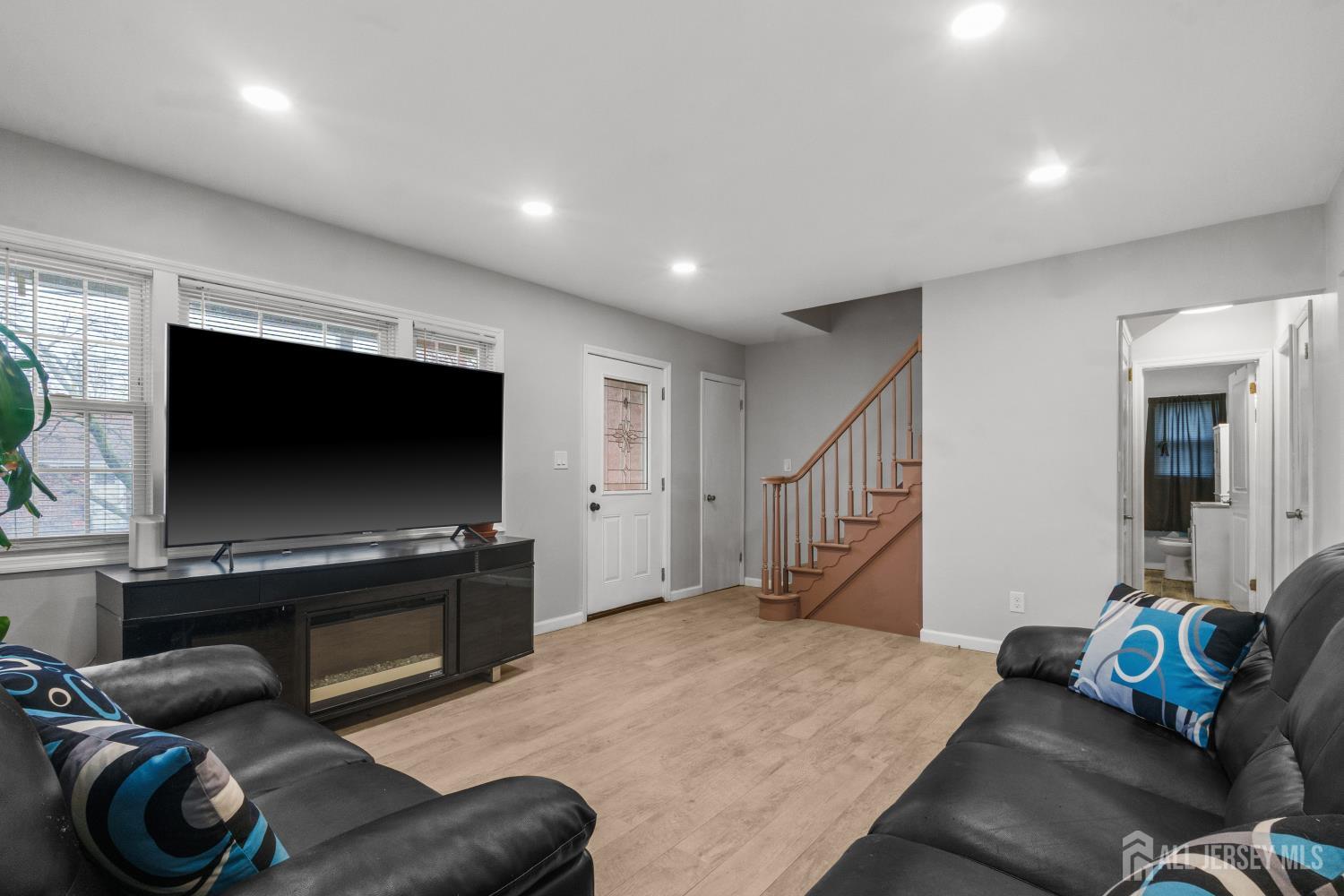 141 E Prospect Street