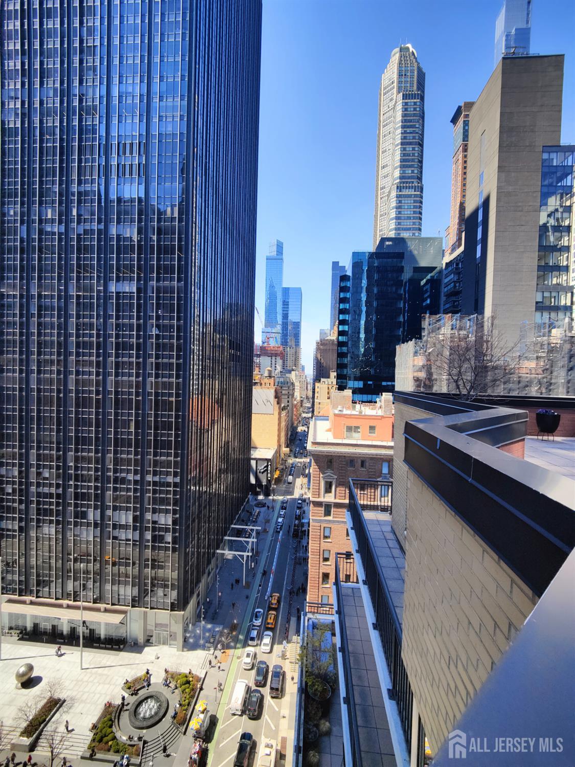 77 W 55th Street # 15H